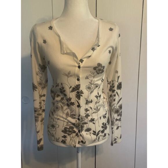 Vila Milano Women's Size Small Button-Up Cardigan Cream w/ Floral Pattern - Picture 1 of 6